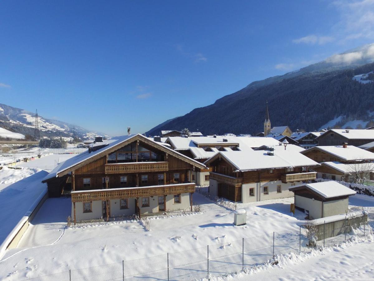 Modern Apartment near Lake in Salzburg Hollersbach im Pinzgau Exterior foto